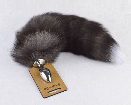 Заказать Серебристая анальная пробка с пушистым хвостиком