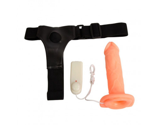 Страпон с полостью на трусиках, с вибрацией - 18 см.