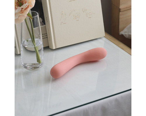 Заказать Розовый изогнутый вибратор Iroha Mai Toki - 17,4 см.