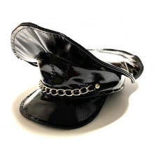 Строгая и сексуальная фуражка из эко-кожи