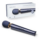 Заказать Cиний вибратор Le Wand Petite Rechargeable Vibrating Massager - 25 см.