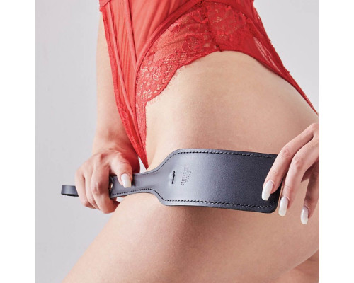 Заказать Черная кожаная шлепалка SitaBlack - 30 см.