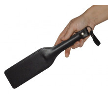 Черная кожаная шлепалка  Новичок  - 30 см.