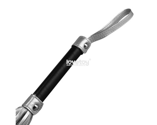 Заказать Серебристая плетка Struggle My Flogger с черной ручкой - 45 см.