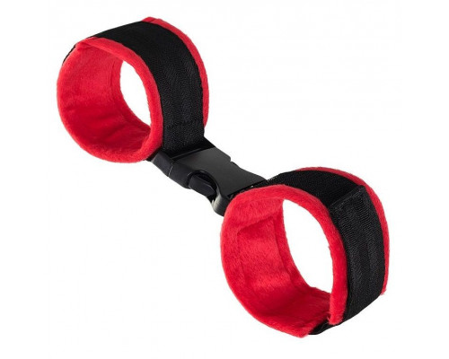 Красно-черные велюровые оковы Anonymo