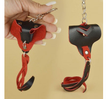 Брелок для ключей в форме кобры