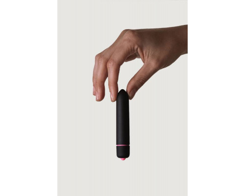 Черная компактная вибропуля Univibe - 9 см.