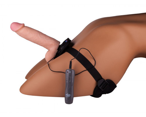 Заказать Страпон с 2 насадками и вибрацией UniStrap - 19 и 12 см.